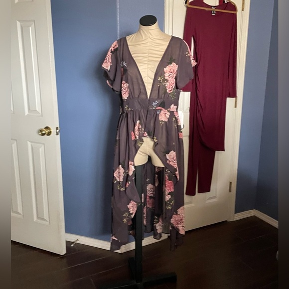 Sheer Floral Short Sleeve Duster - Picture 2 of 7